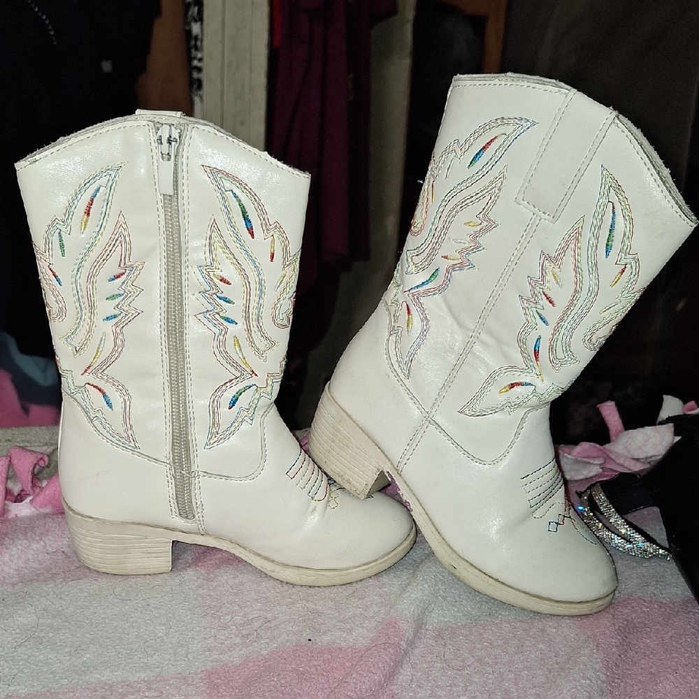 White Embroidered Western Boots